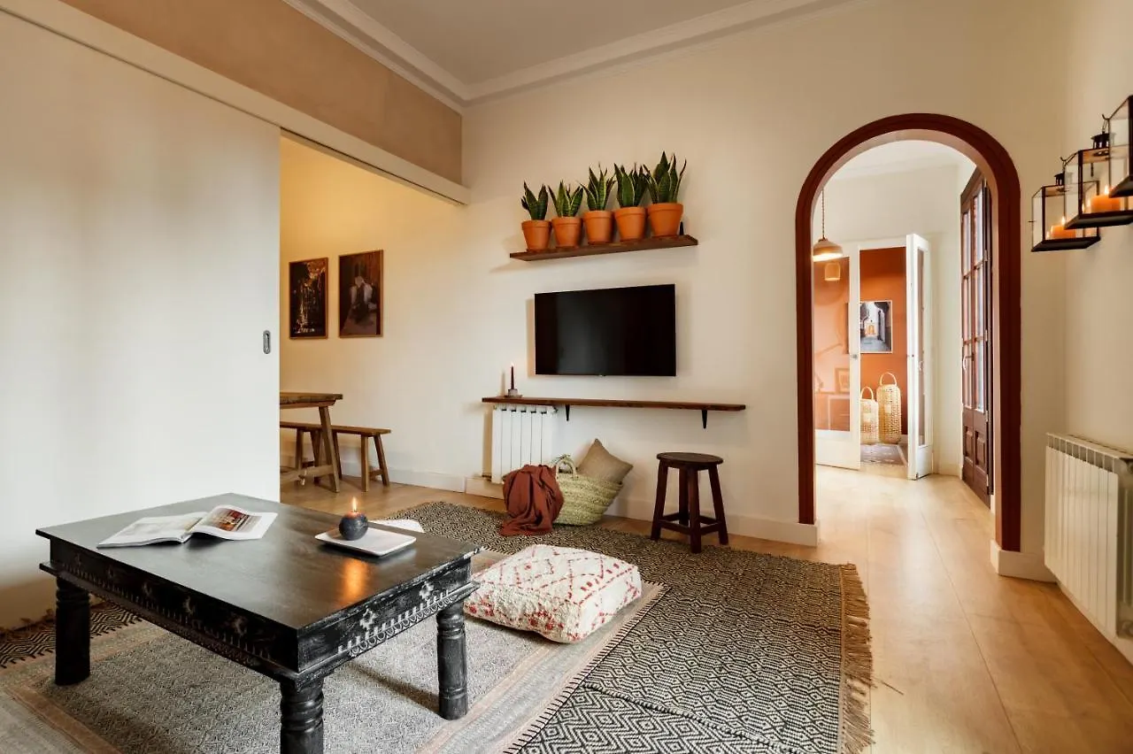 Hidalgo - Two Bedroom Apartment In Eixample Barcelona